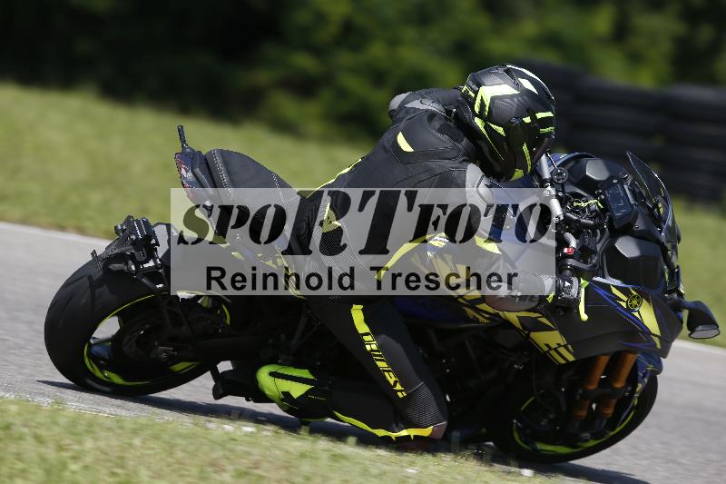 /Archiv-2024/29 12.06.2024 MOTO.CH Track Day ADR/Gruppe blau/96